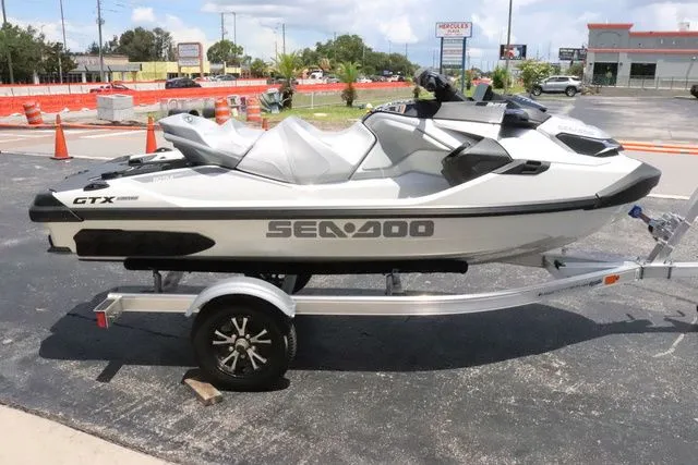 Slide: The Image of Sea-Doo GTX 2025 - 7