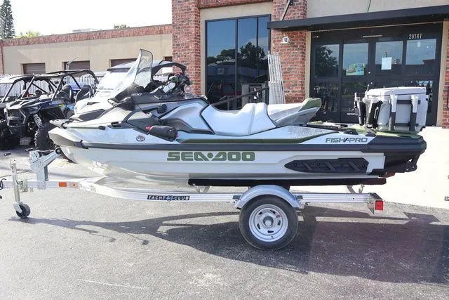 Slide: The Image of Sea-Doo FISH PRO 2025 - 3