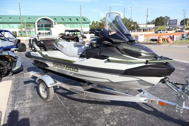 Slide: The Image of Sea-Doo FISH PRO 2025 - 8