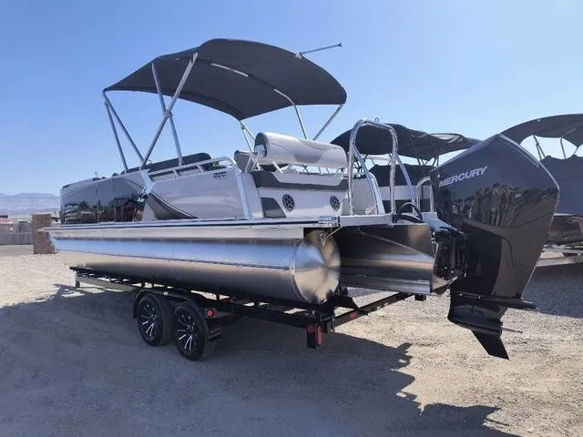 Slide: The Image of Avalon LSZ Cruise Rear Bench 23 FT 2025 - 2