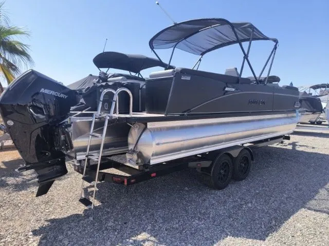 The Image of Avalon Catalina Quad Lounger 25 FT 2025 - 1