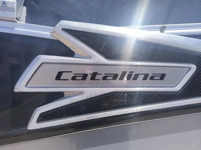 Slide: The Image of Avalon Catalina Quad Lounger 23 FT 2025 - 7