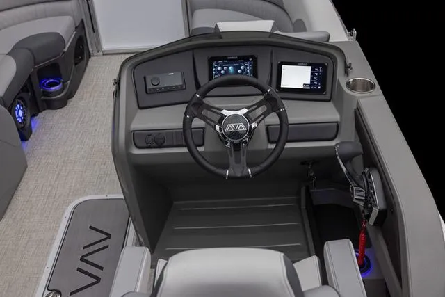 Slide: The Image of Tahoe LTZ Quad Lounger Shift 23 FT 2025 - 16