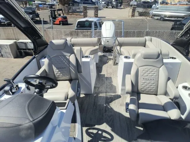 Slide: The Image of Crest Savannah 250 SLSC 3 Toon 2024 - 14