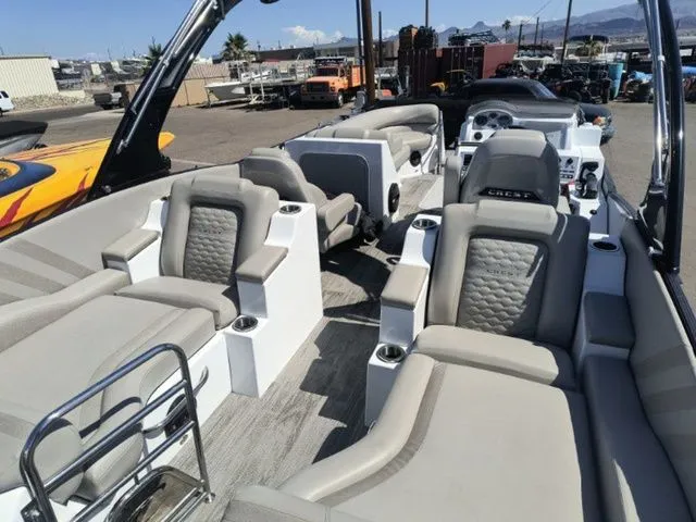 Slide: The Image of Crest Savannah 250 SLSC 3 Toon 2024 - 17