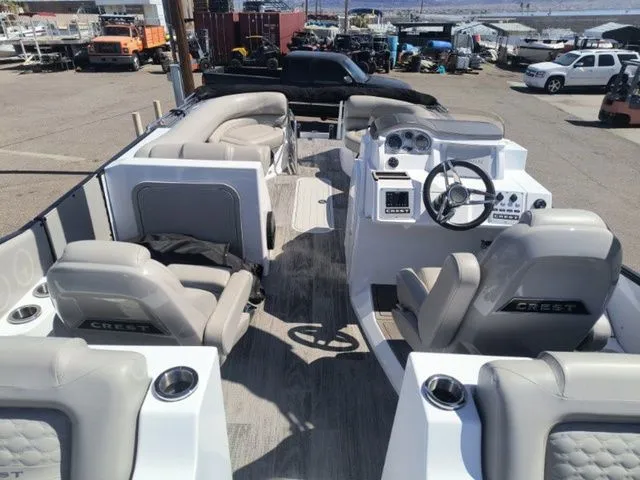 Slide: The Image of Crest Savannah 250 SLSC 3 Toon 2024 - 19