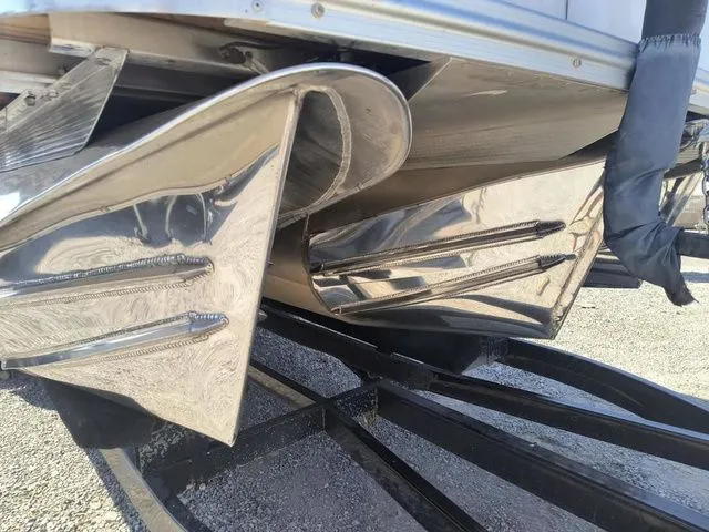 Slide: The Image of Avalon Waketoon Surf Series 2022 - 18