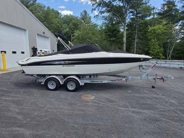 Slide: The Image of Stingray 225RX 2016 - 23