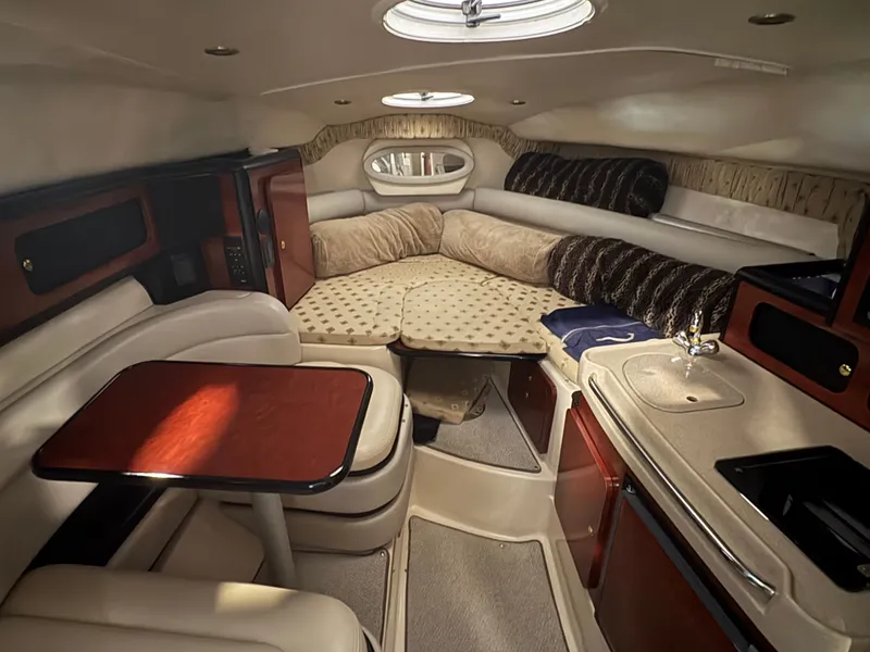 Slide: The Image of Wellcraft 28 Martinique 2001 - 17