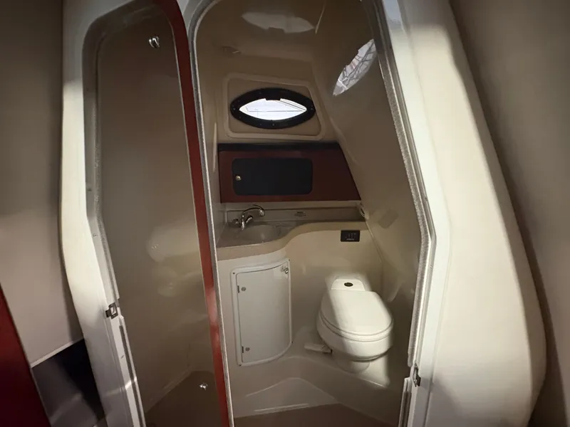 Slide: The Image of Wellcraft 28 Martinique 2001 - 23