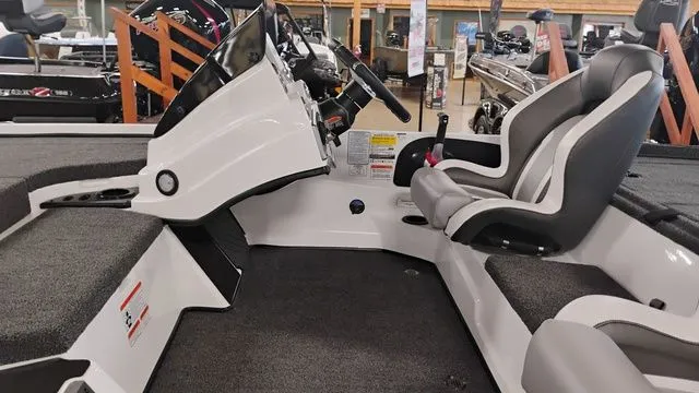 Slide: The Image of Nitro Z18 2025 - 13