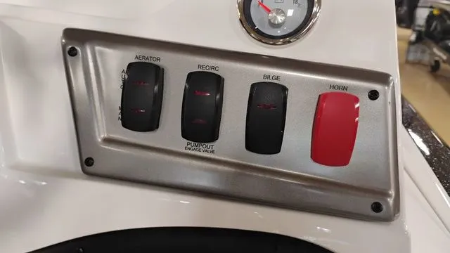 Slide: The Image of Nitro Z18 2025 - 26