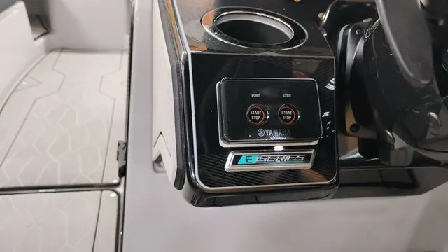 Slide: The Image of Yamaha 255XD 2025 - 23