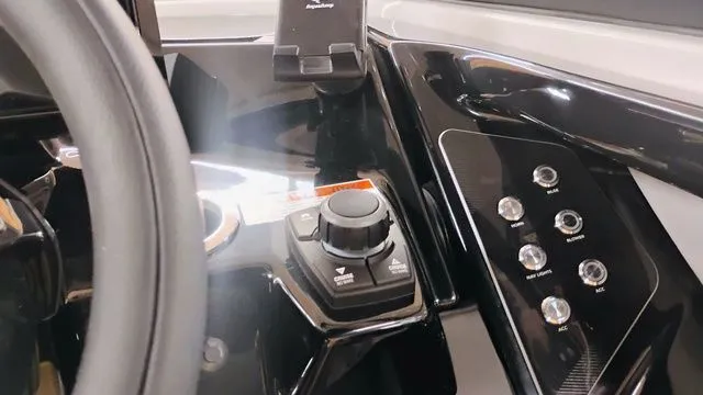 Slide: The Image of Yamaha 255XD 2025 - 25