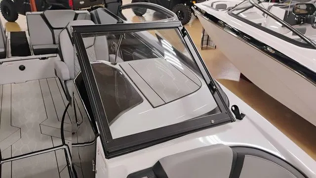 Slide: The Image of Yamaha 255XD 2025 - 31