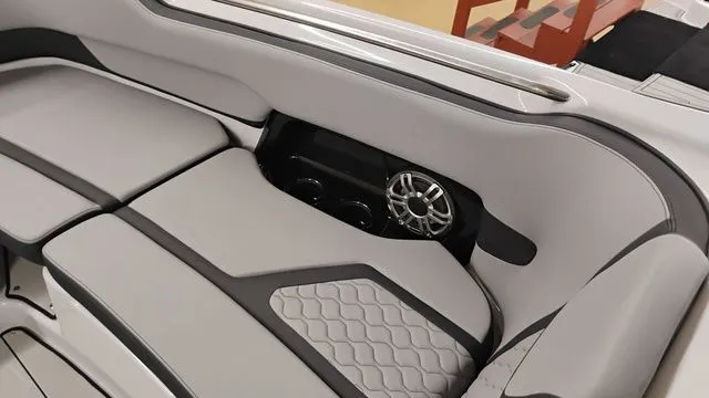 Slide: The Image of Yamaha 255XD 2025 - 39