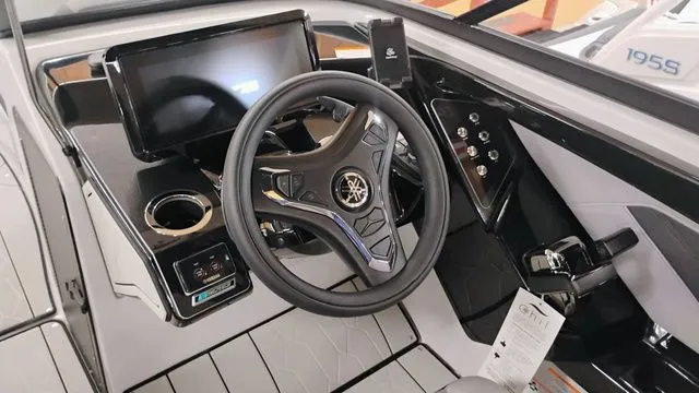 Slide: The Image of Yamaha 255XD 2025 - 48