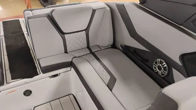 Slide: The Image of Yamaha 255XD 2025 - 52