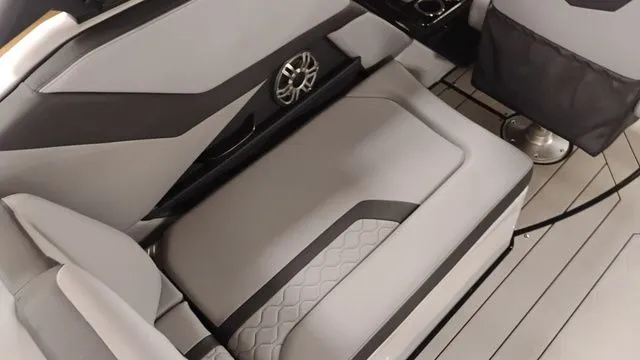 Slide: The Image of Yamaha 255XD 2025 - 55