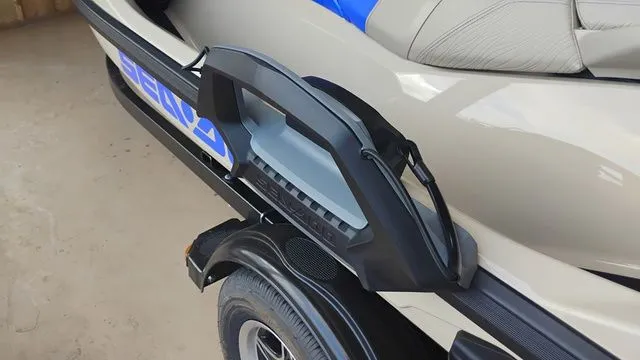 Slide: The Image of Sea-Doo Wake Pro 230 2025 - 6