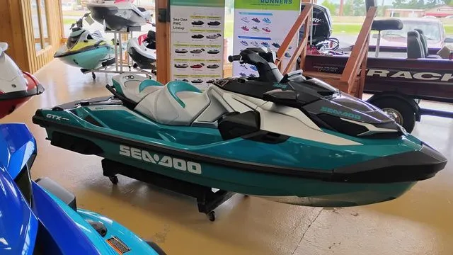 Slide: The Image of Sea-Doo GTX Limited 325 2025 - 24