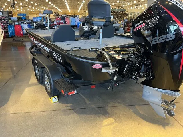 Slide: The Image of Tracker Savage 215 2026 - 14