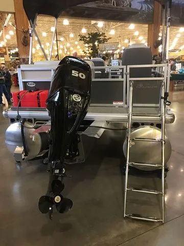 Slide: The Image of Sun Tracker Bass Buggy 16 XL 2026 - 24