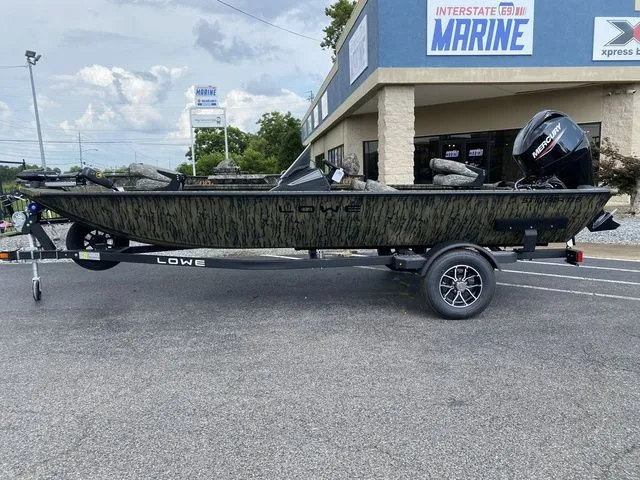 The Image of Lowe Stinger 175C 2025 - 1