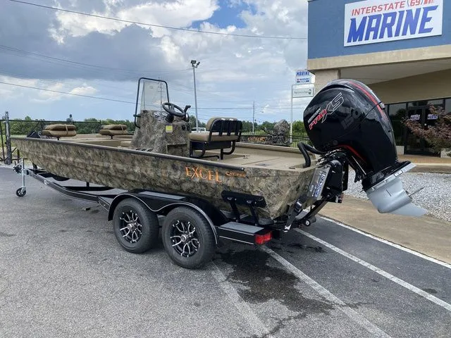 Slide: The Image of Excel Catfish Pro 21' Center Console 2025 - 3