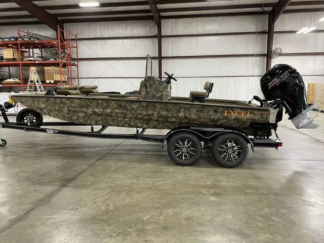 Slide: The Image of Excel Catfish Pro 21' Center Console 2025 - 8