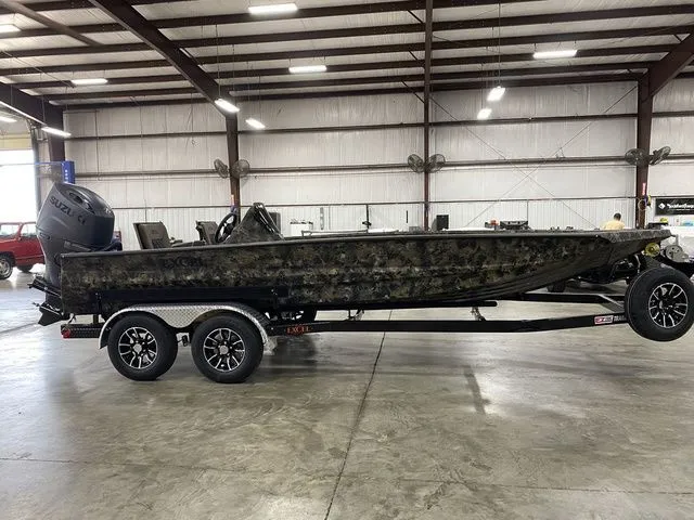 Slide: The Image of Excel BOLT 203 W/ Suzuki Stealth 150 2026 - 11