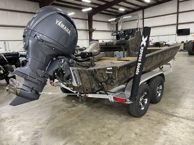 Slide: The Image of Xpress H210B 2025 - 12