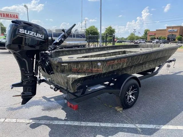 Slide: The Image of SeaArk 1752 Slayer Pro 2025 - 5