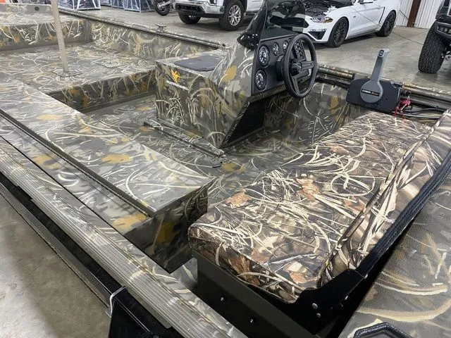 Slide: The Image of War Eagle 754LDSV 2024 - 8