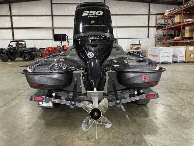 Slide: The Image of Bass Cat Puma FTD Silhouette 2015 - 17