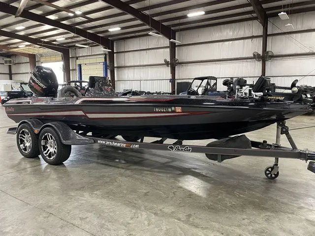 Slide: The Image of Bass Cat Puma FTD Silhouette 2015 - 19