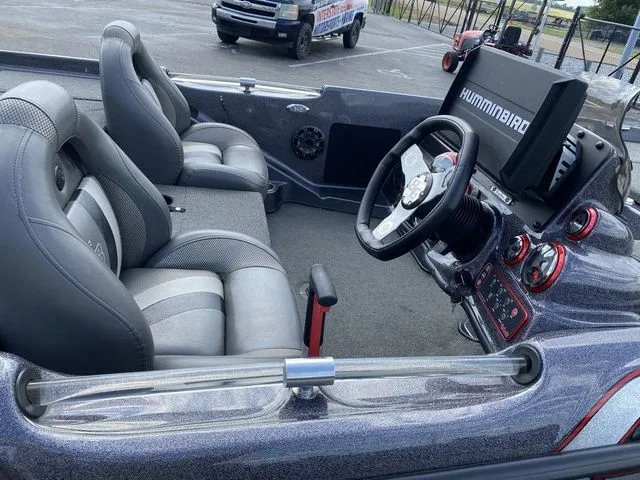 Slide: The Image of Bass Cat Puma FTD Silhouette 2015 - 9