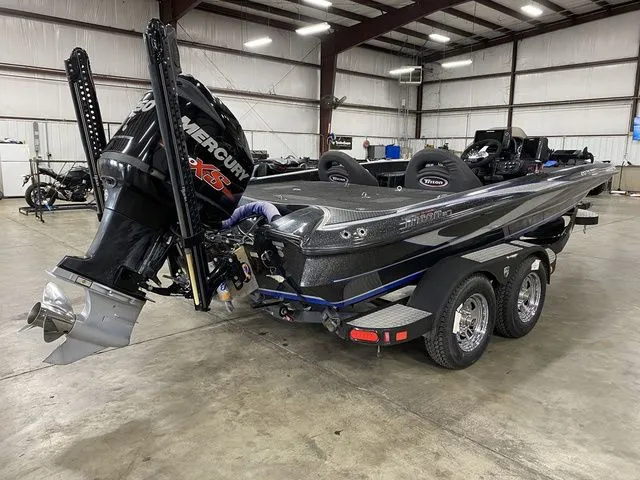 Slide: The Image of Triton 20 TRX Patriot 2019 - 10