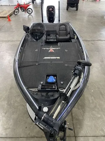 Slide: The Image of Triton 20 TRX Patriot 2019 - 14