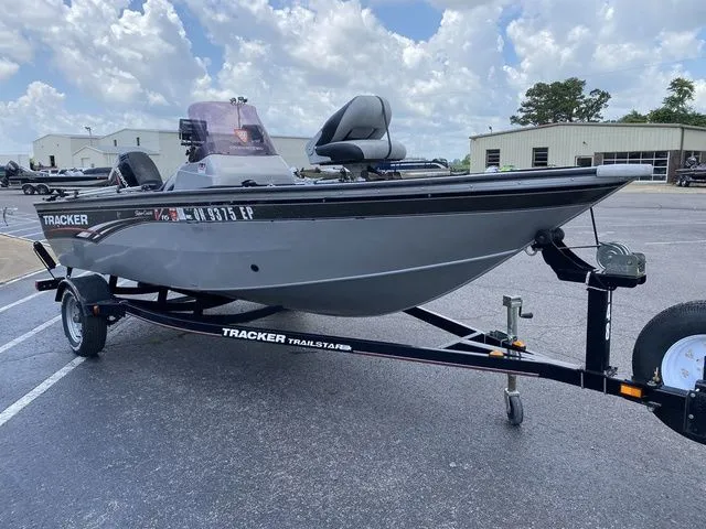 Slide: The Image of Tracker SUPER GUIDE V16 W/ MERCURY 50 2007 - 6