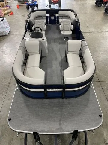 Slide: The Image of Lowe SS230 Walk Thru Special 2025 - 7