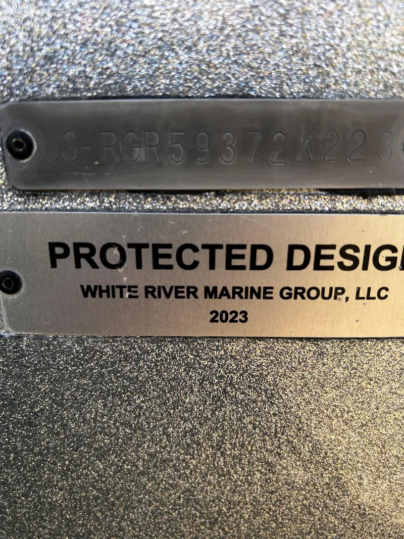 Slide: The Image of 2023 Ranger Z521R Ranger Cup Equipped, protected design by White River Marine Group. - 3