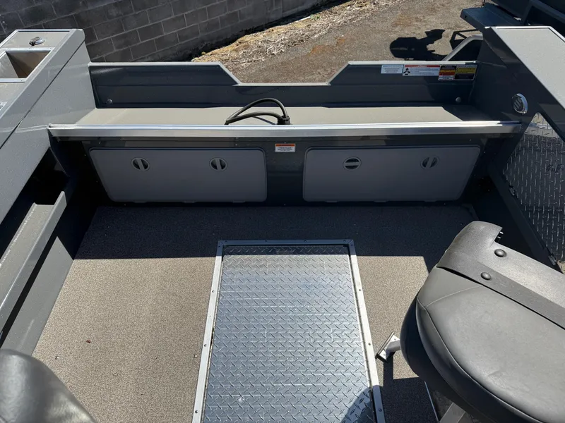 Slide: The Image of Close-up of Fish Rite River Master 20 boat controls, 2025 model. - 13