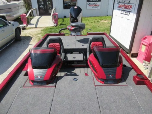 Slide: The Image of Vexus AVX2100 / Mercury 250 ProXS Outboard $79,900 2025 - 13