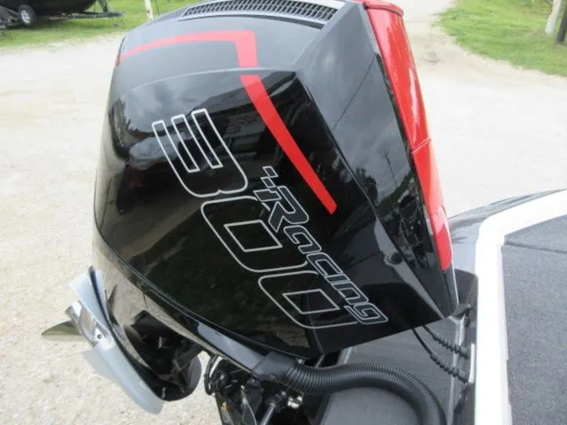 Slide: The Image of Vexus Vxs21 / Mercury 300L Racing TM 2025 - 19