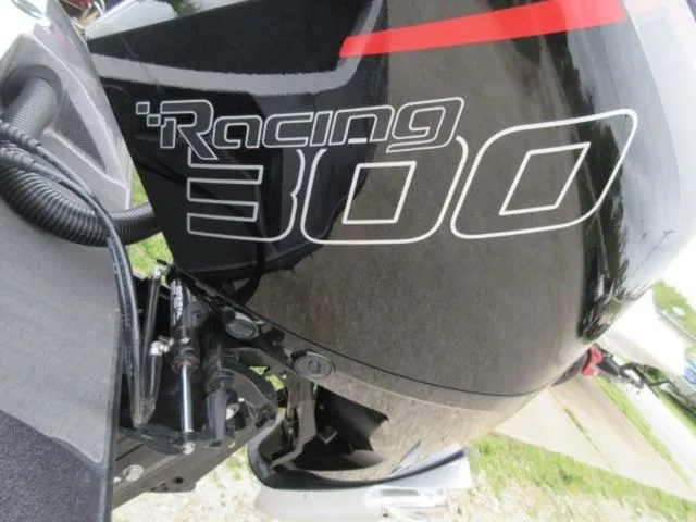 Slide: The Image of Vexus Vxs21 / Mercury 300L Racing TM 2025 - 23