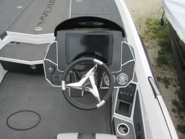 Slide: The Image of Vexus Vxs21 / Mercury 300L Racing TM 2025 - 28