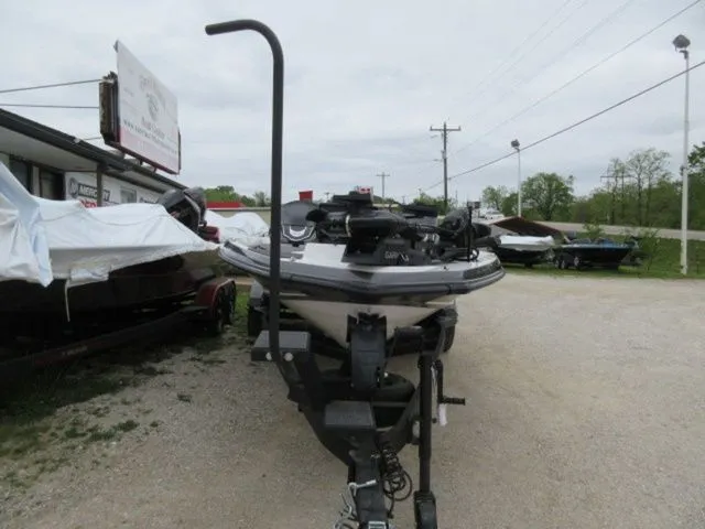 Slide: The Image of Vexus Vxs21 / Mercury 300L Racing TM 2025 - 5