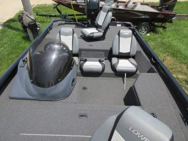 Slide: The Image of Lowe 175 Stinger / Mercury 60Hp Outboard / Trolling Mot 2016 - 12