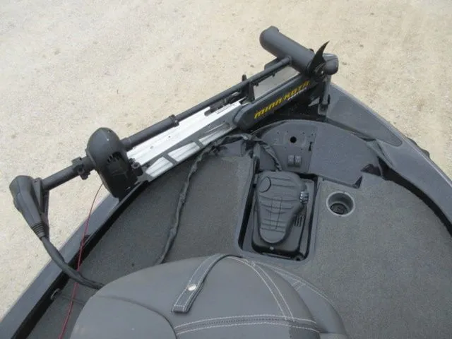 Slide: The Image of Stratos 186 Bass Boat Pkg / Mercury 115 PRO XS 2015 - 10